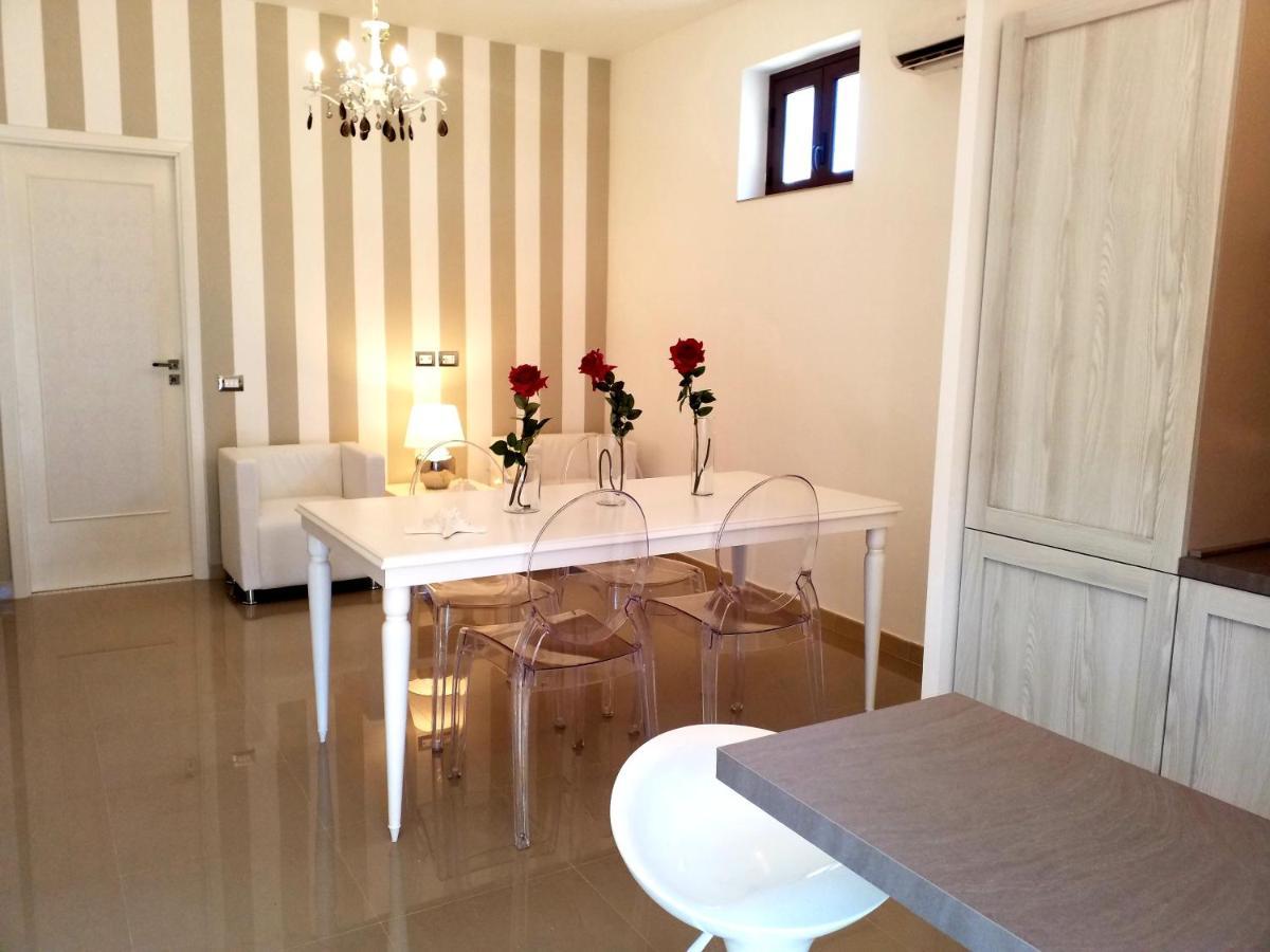 Mediterranean Apartments Capo dʼOrlando Exterior foto